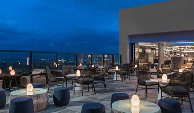 เซดา เวอร์ทิส นอร์ท – โรงแรมเอนกประสงค์ เกซอนซิตี้ ภายนอก รูปภาพ The Terrace at the hotel