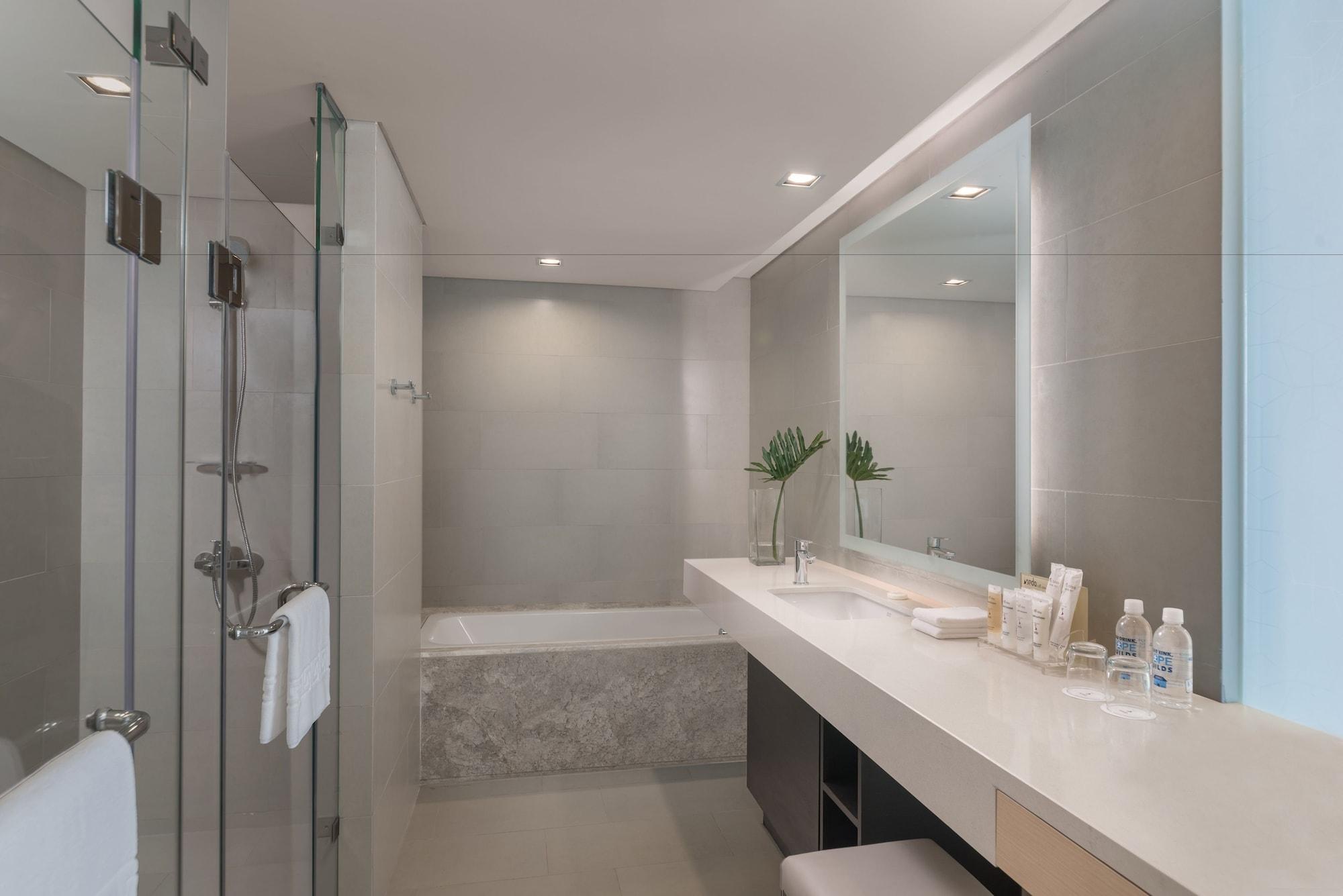 เซดา เวอร์ทิส นอร์ท – โรงแรมเอนกประสงค์ เกซอนซิตี้ ภายนอก รูปภาพ Bathroom